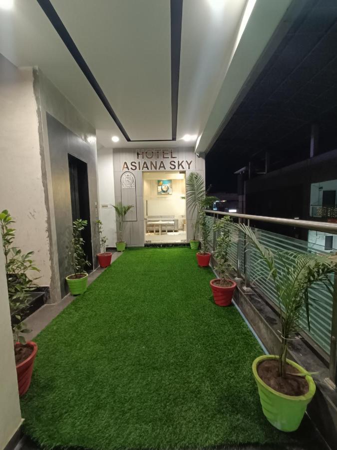 Hotel Asiana Sky Motera Ahmedabad Exterior photo